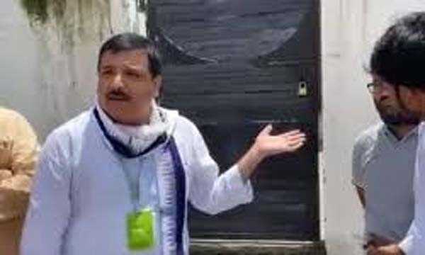 लखनऊ में हूं,गिरफ्तार करे योगी सरकार : संजय सिंह